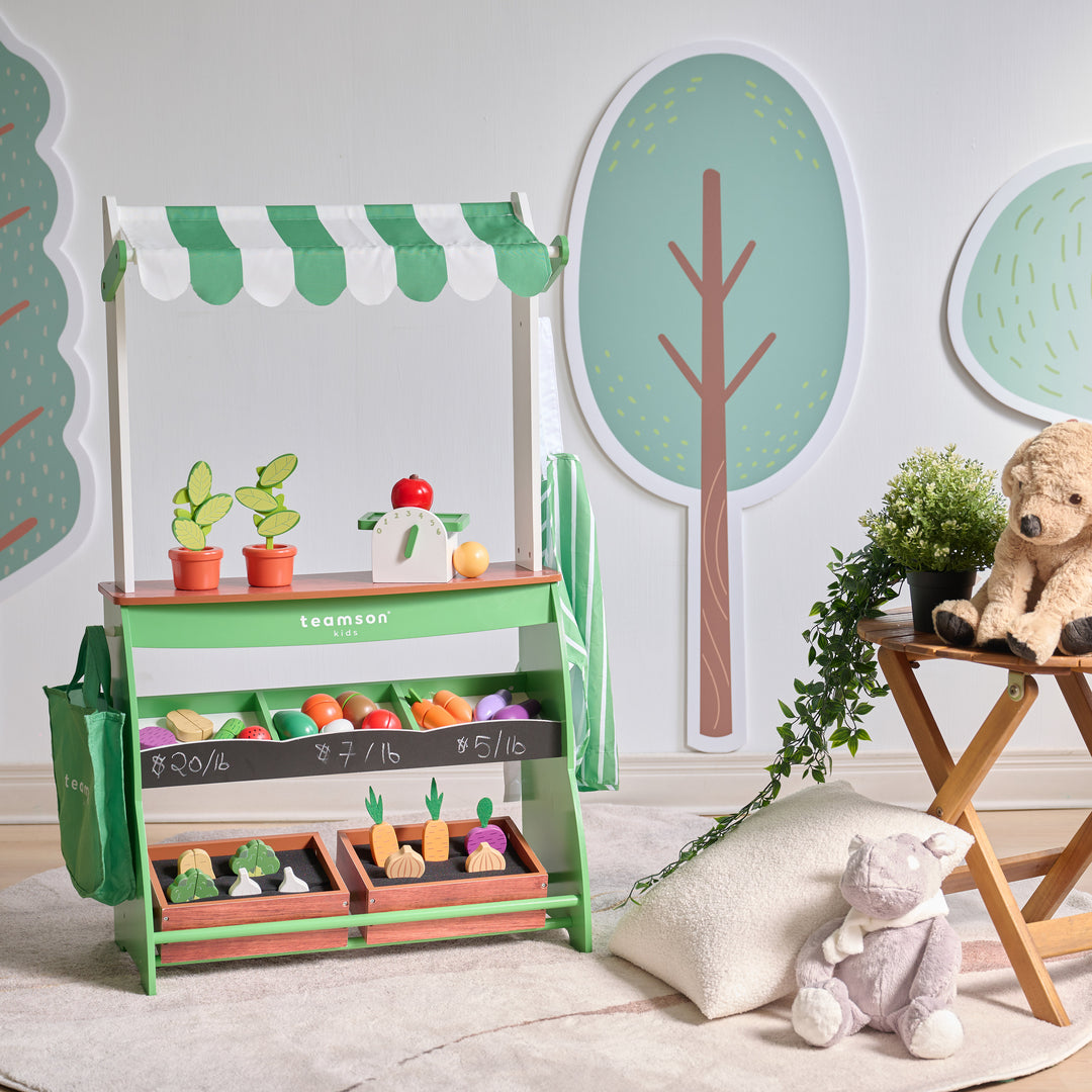 Vermont Farmers Market Stand with Interactive Accessories & Vegetables